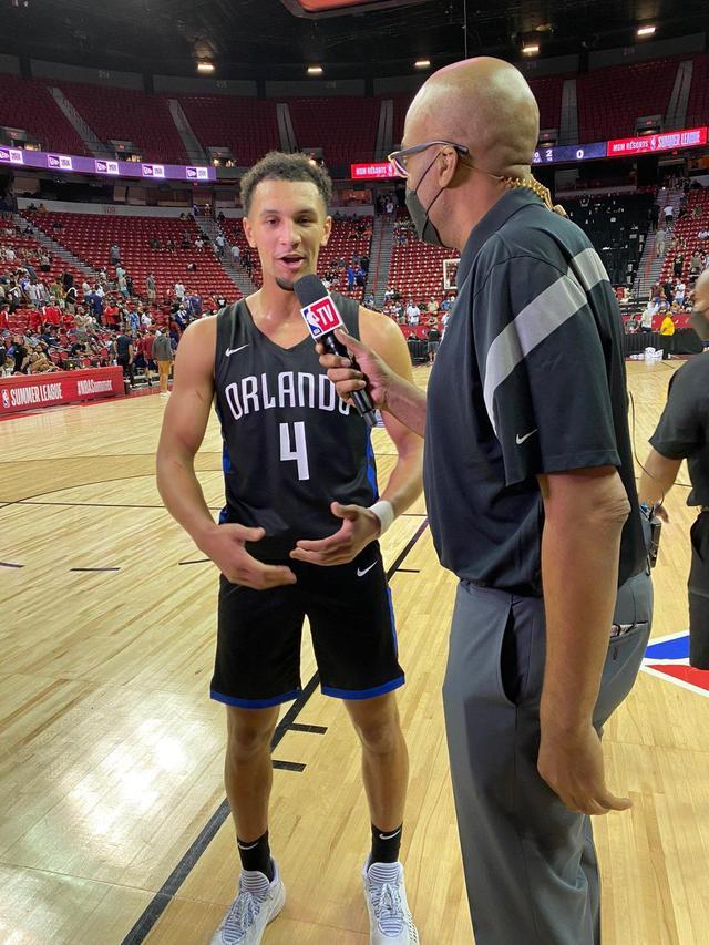 壹号娱乐h5平台-摩纳哥训练开放日，转会期外线爆发引欢呼，NBA季后赛在即，细节决定成败的简单介绍-壹号娱乐h5平台